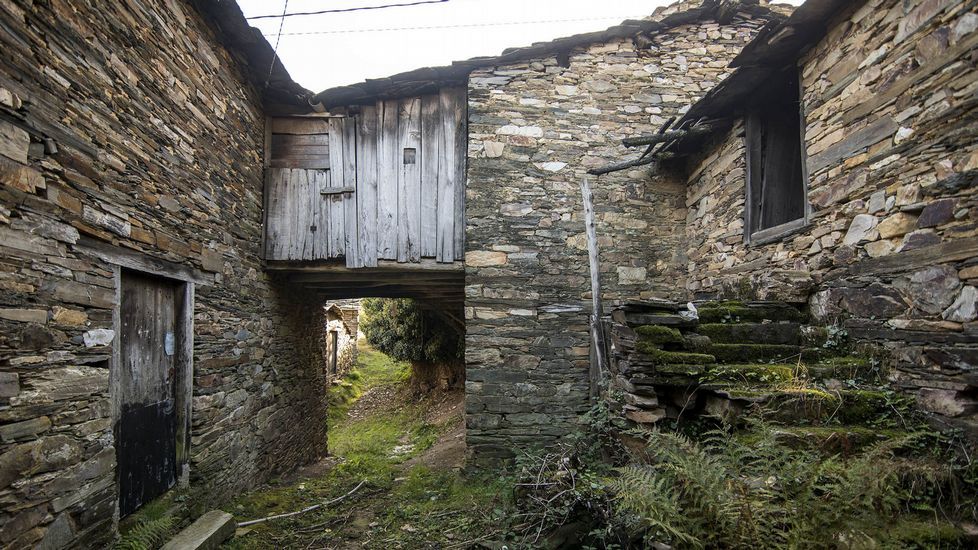 Otro aspecto de la arquitectura tradicional del pueblo de Campodola