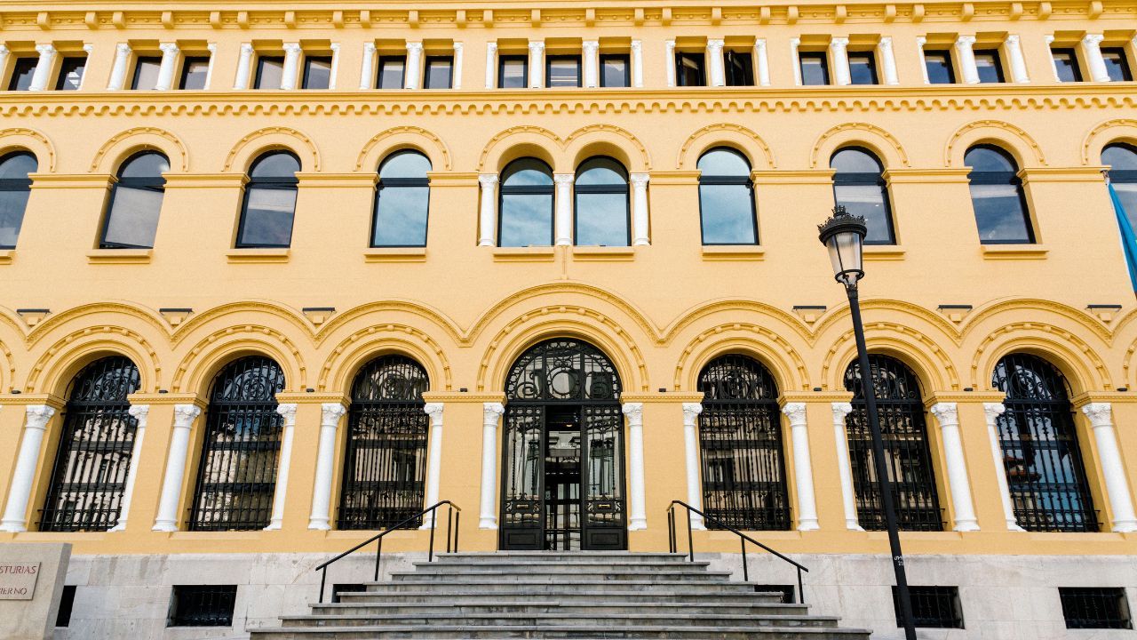 Edificio de la sede de Presidencia del Principado de Asturias, tambi�n conocido como el Palacio de Presidentes