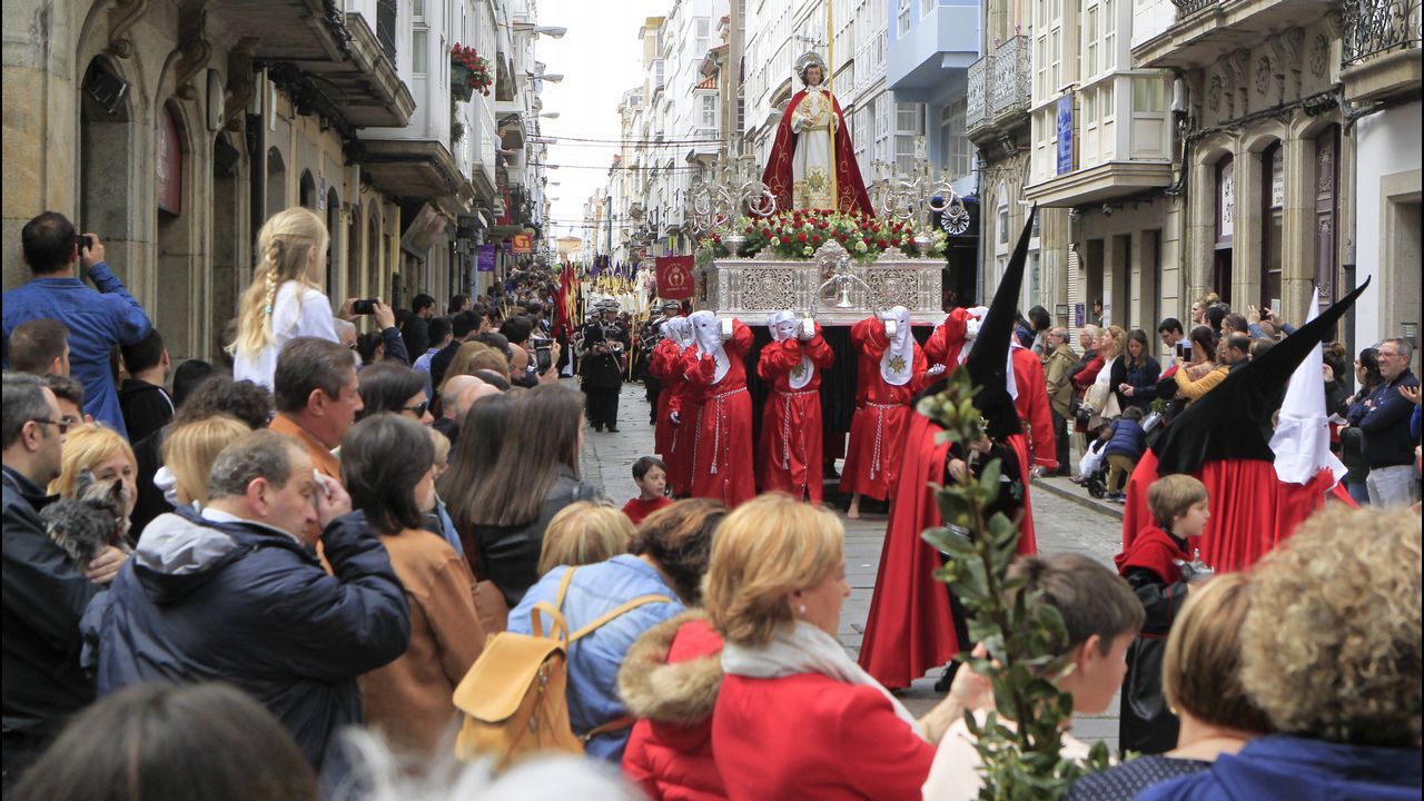 Lunes Santo | Procesión de Cristo Rey y la Virgen de la Amargura. Cofradía de Dolores