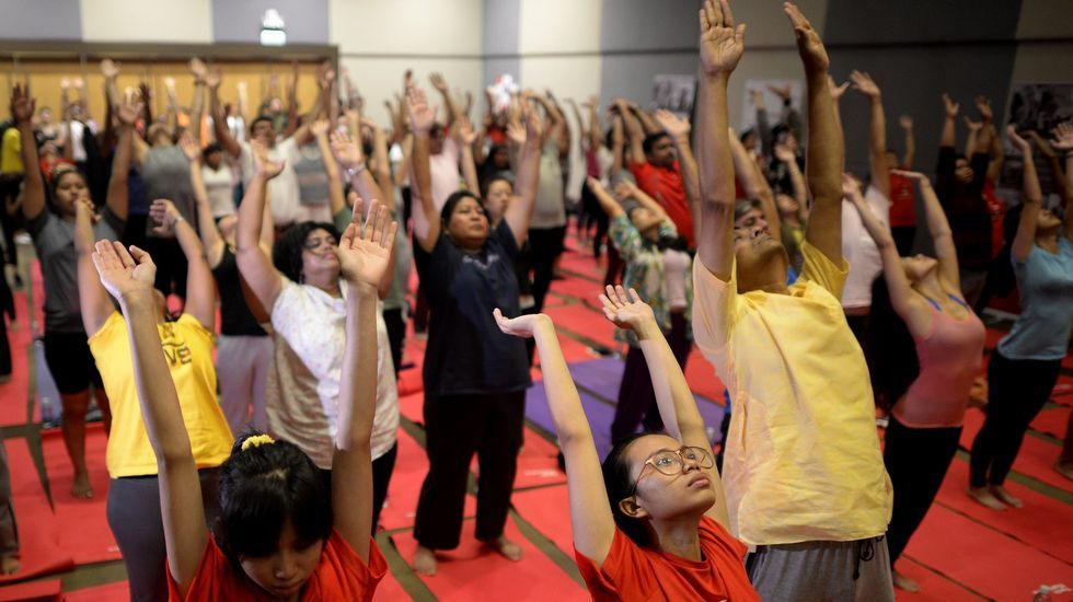 Día Internacional del Yoga en Manila.