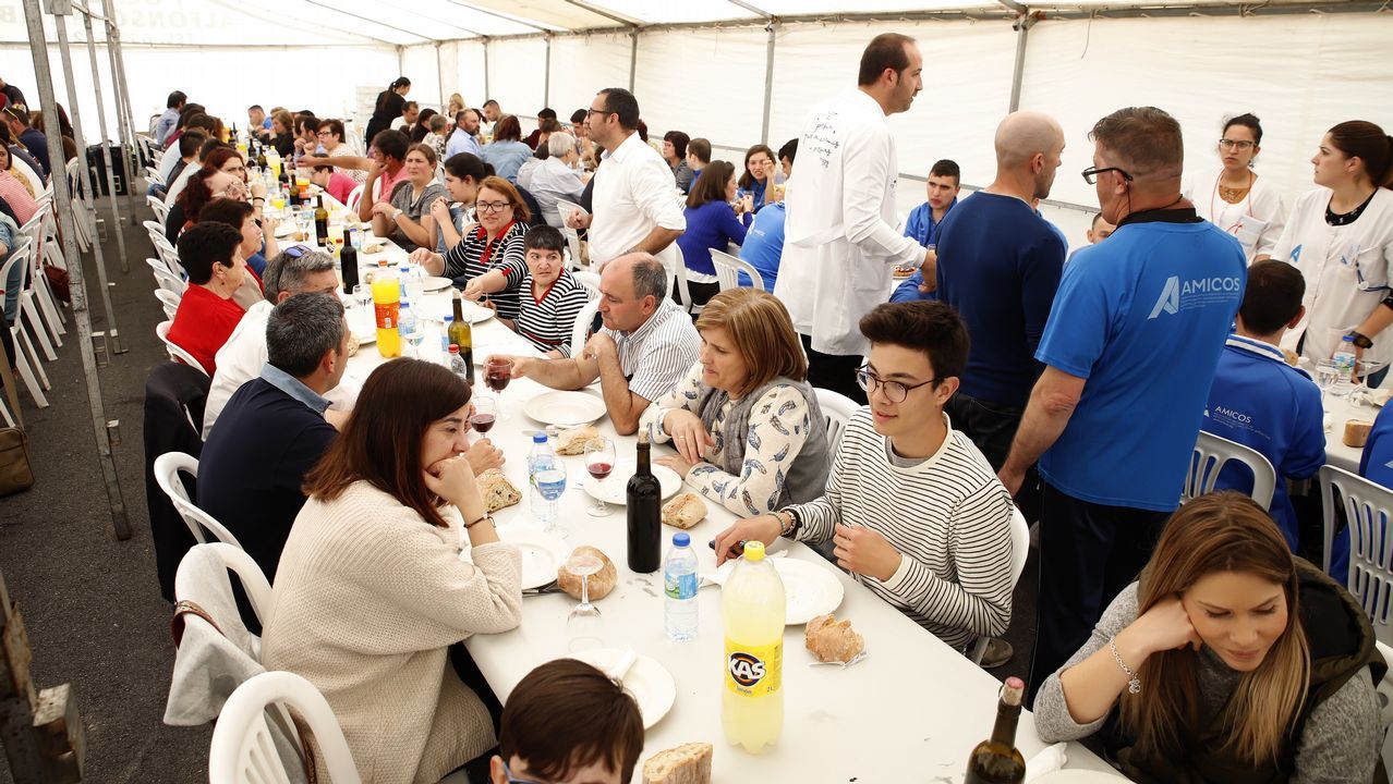 JORNADA DE FAMILIAS EN AMICOS. COMIDA
