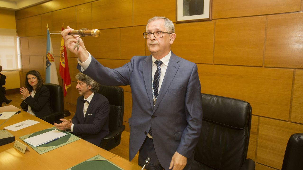 Carballo. Alcalde, Evencio Ferrero (BNG)