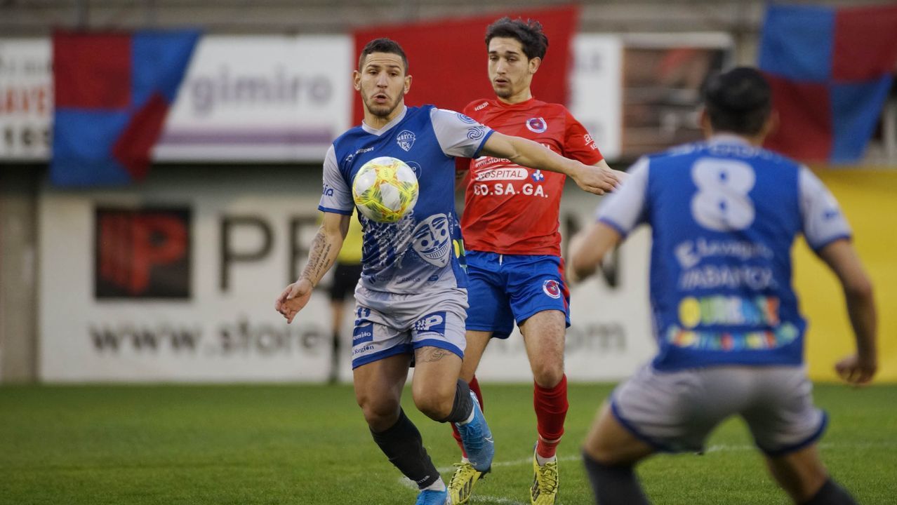 Ambiente de gala en el derbi del fútbol ourensano.La pugna entre la UD Ourense y el Ourense CF fue toda una fiesta del balompié provincial