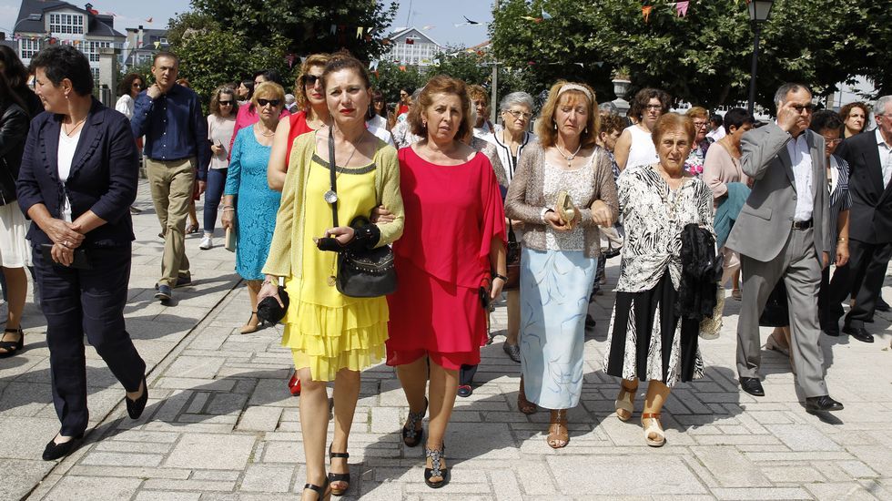 Castro Caldelas vivió la procesión de Os Remedios, a la que no faltó O Irrio Peliqueiro