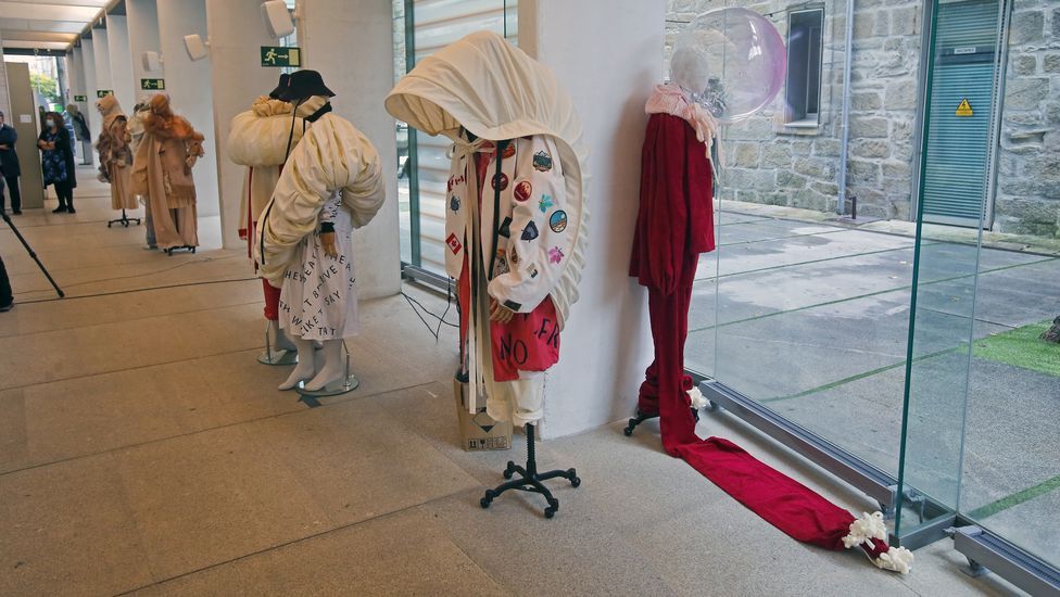 Exposición Debut de los alumnos de Esdemga en el Museo de Pontevedra