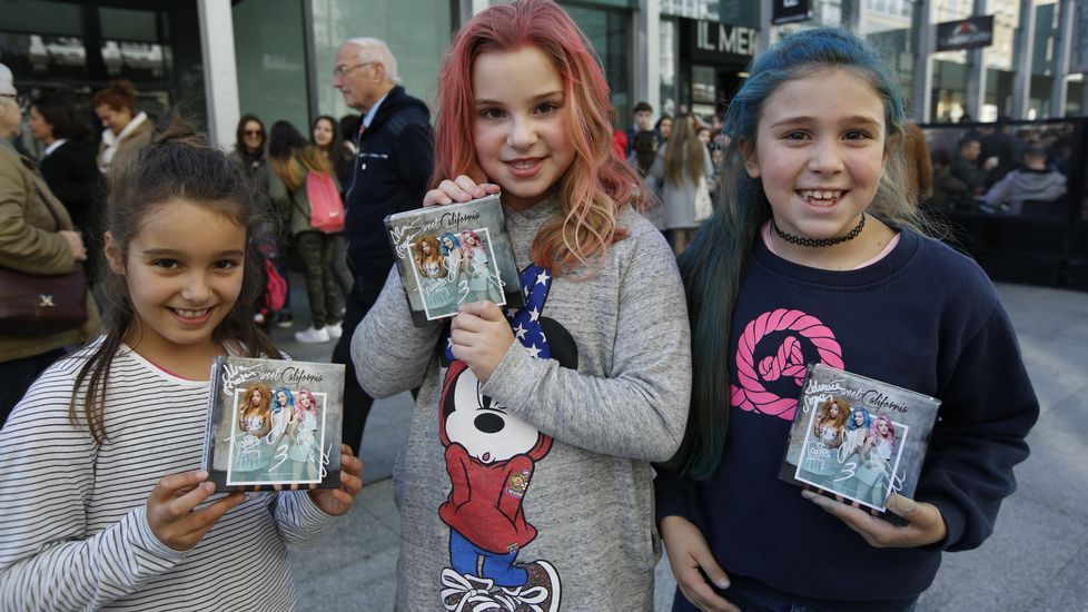 Firma de discos de Sweet California en la Fnac