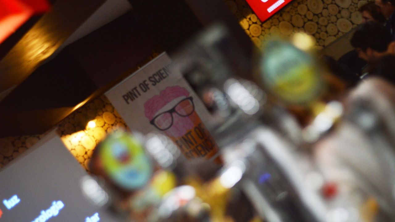 i+d, i+d+i, innovaci�n, rob�tica.Logo de �Pint of Science�.